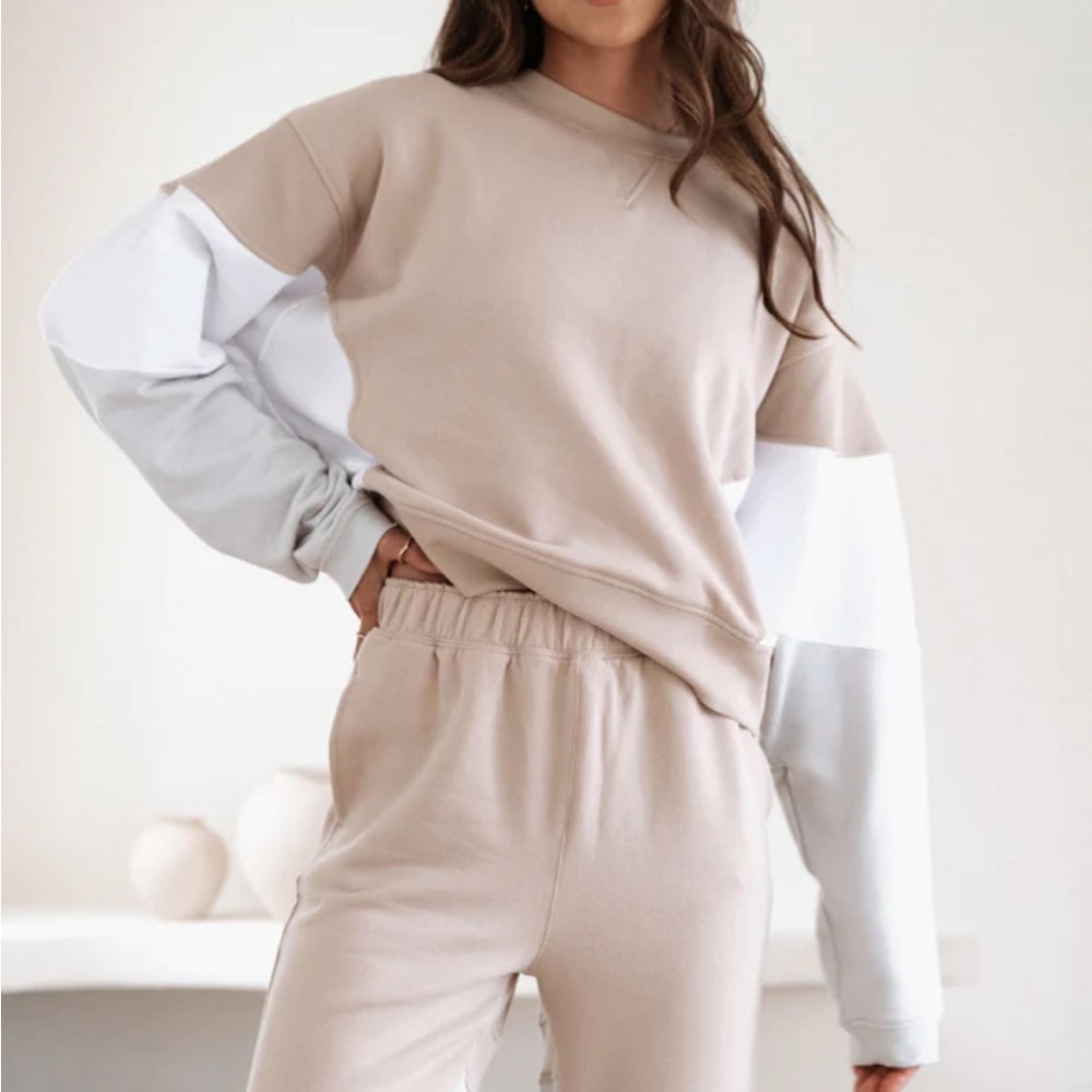 Helen Owen x Feat sweatshirt
